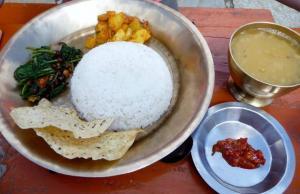 Dhal Baaht nepalesisches Essen