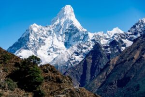 ama-dablam-aud-gokyo-ri-trek