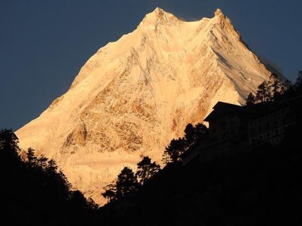 trekking-rund-um-manaslu