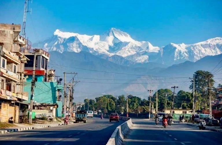 Pokhara-nepal-klare-sicht-auf-die-berge-in-der-corona-krise