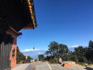 tempel-chandragiri-mit-blick-in-berge-seilbahn