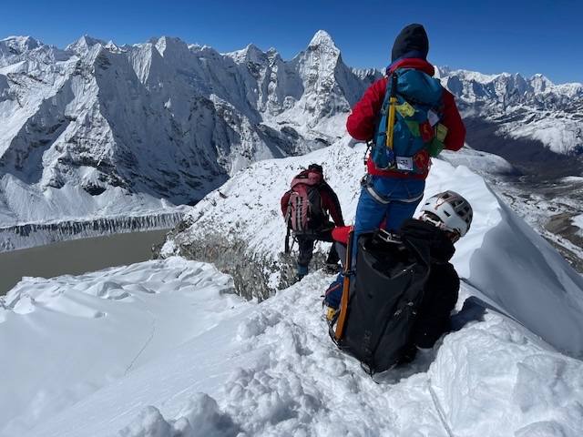 everest-tour-mit-island-peak-besteigung-gruppenreise