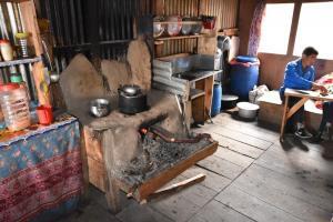 urige-teehaus-lodge-oberes-tsum-valley-tal