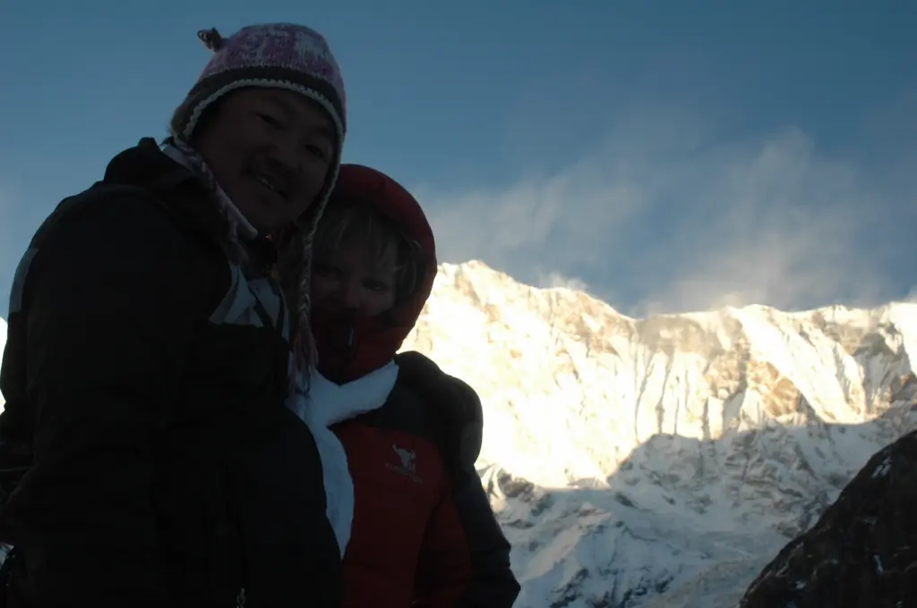 annapurna-base-camp-dezember-ines-und-bijay-nepal-himalaya-reisen